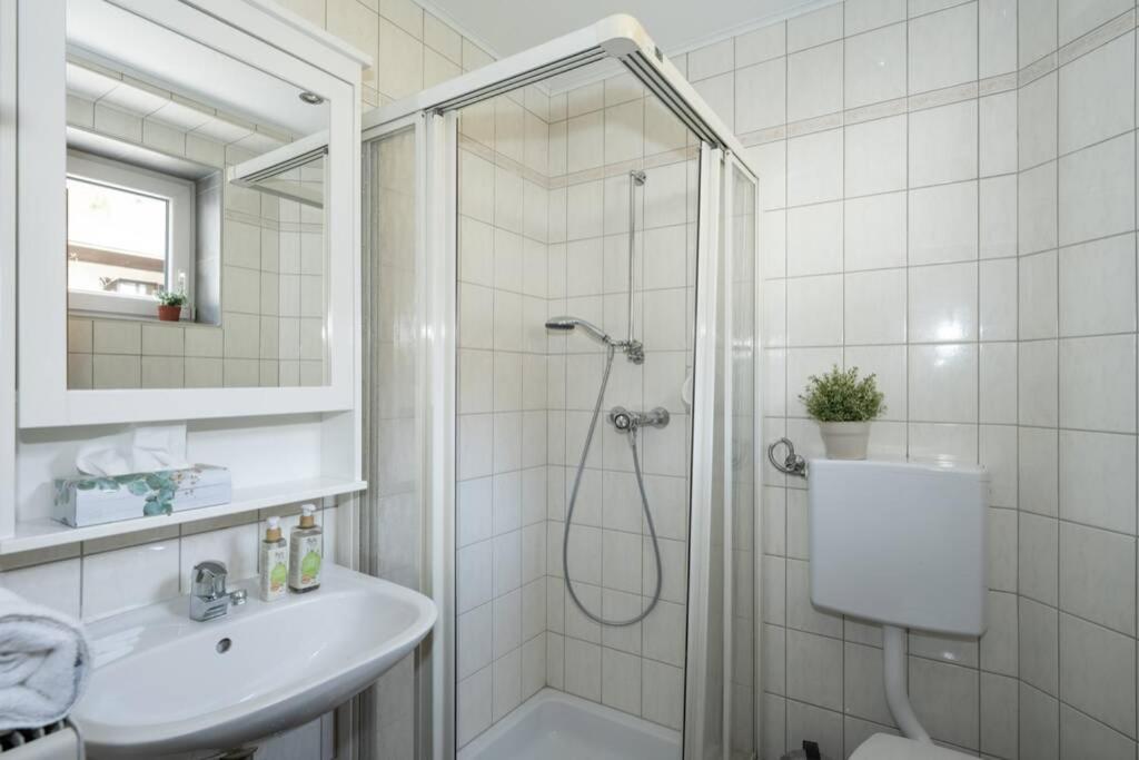 Schoenes Ferienhaus Mit Garten Pörtschach am Wörthersee エクステリア 写真